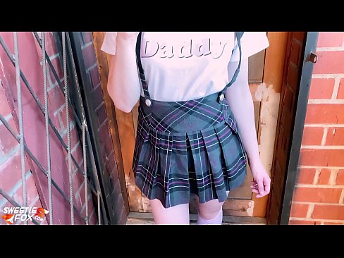 ❤️ Skolniece dziļi sūc savu locekli un nodarbību vietā dīdās. ❤️❌ Kvalitatīvs sekss pie mums