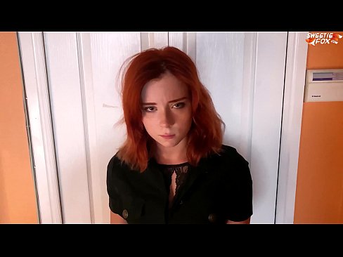 ❤️ Apsargs sodīja skaistu sievieti par zādzību veikalā - sperma mutē ❤️❌ Kvalitatīvs sekss pie mums